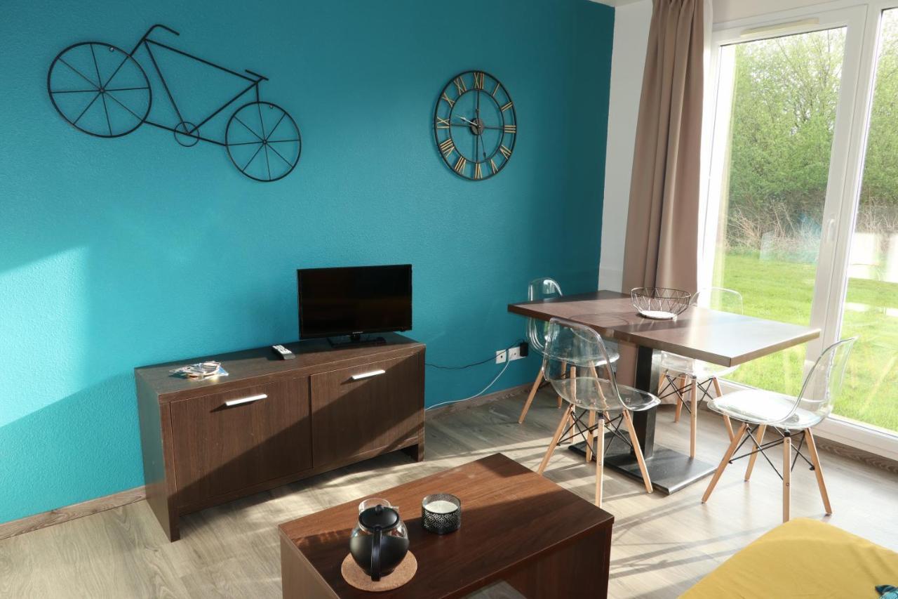 Charmant 2 Pieces Proche D Honfleur, Piscine En Saison, Parking Gratuit, Wifi Equemauville Bagian luar foto